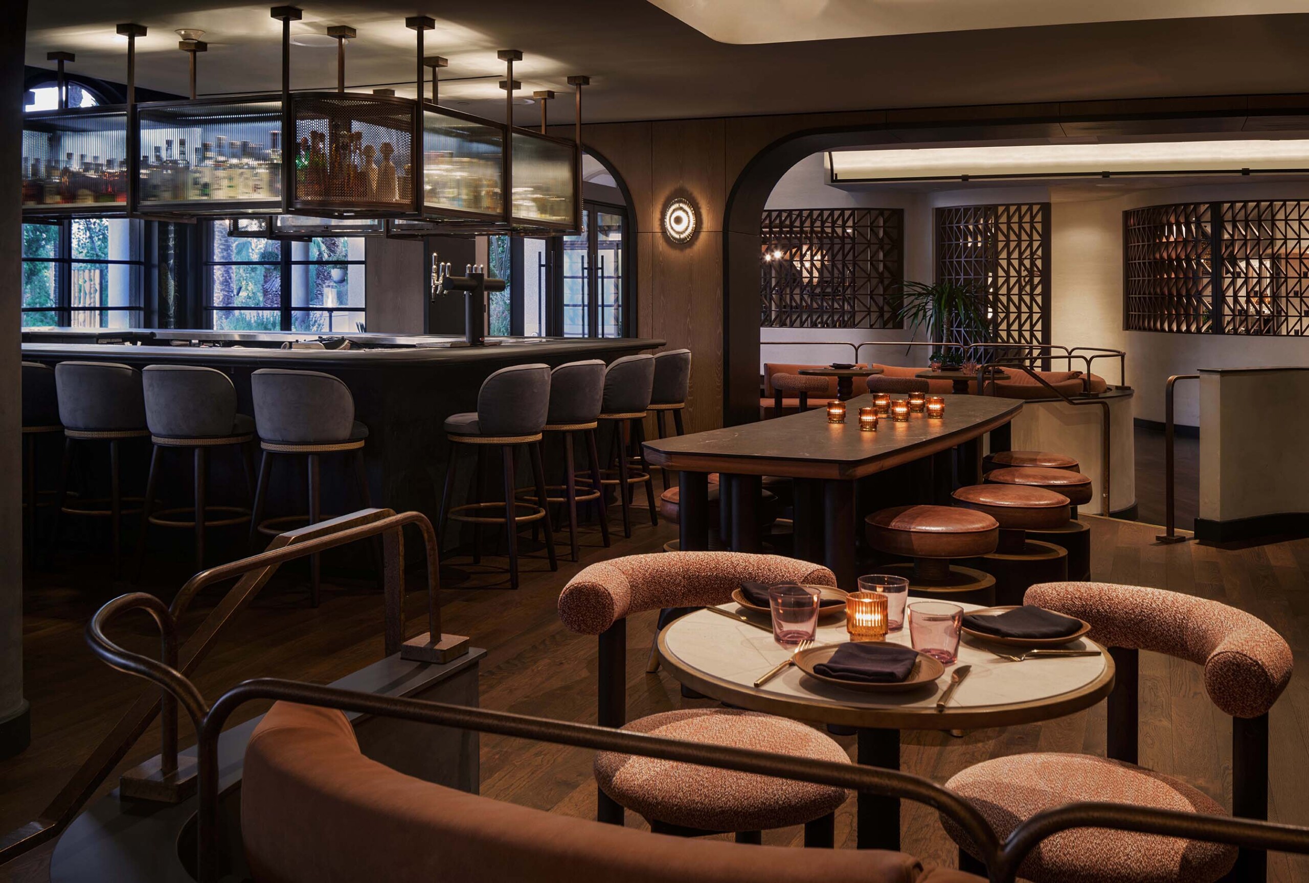 Carmocha-Bar-Evening_RT