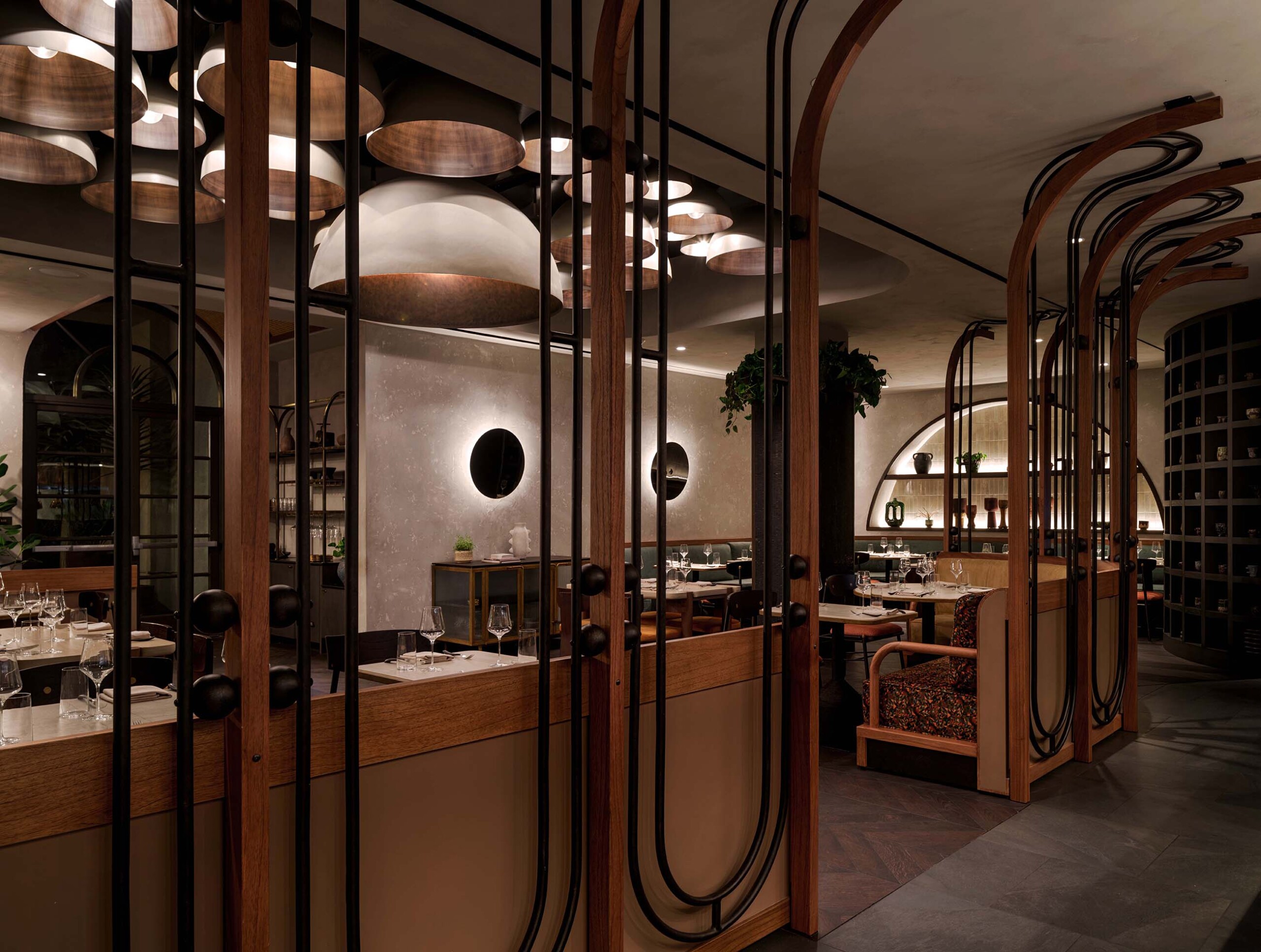 Tia-Carmen-Partition-Dining_RT_2